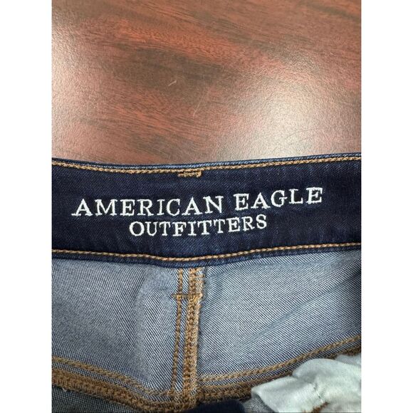 American Eagle AEO Denim X Hi-Rise Shortie Dark Wash Shorts Size 6 - Picture 3 of 7